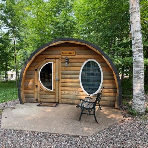 Pooh’s Hideout glamping cabin at Friedenswald.